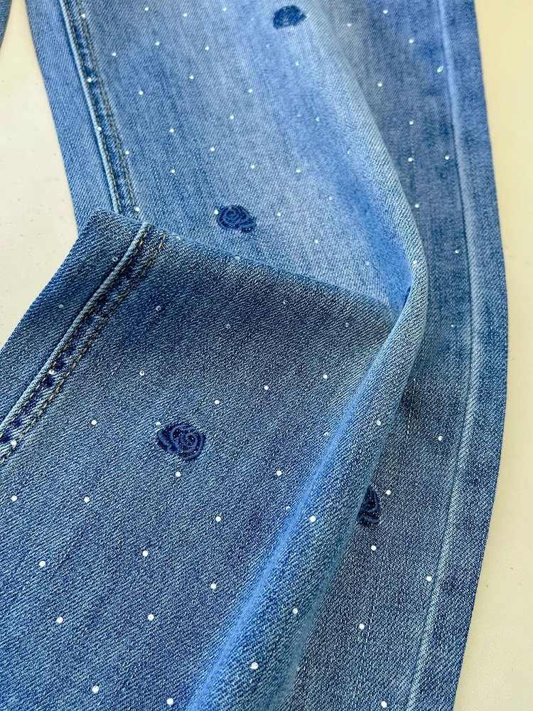 Rose Embroidered Hot Diamond J - Embroidery Jeans Sakura recension och pris