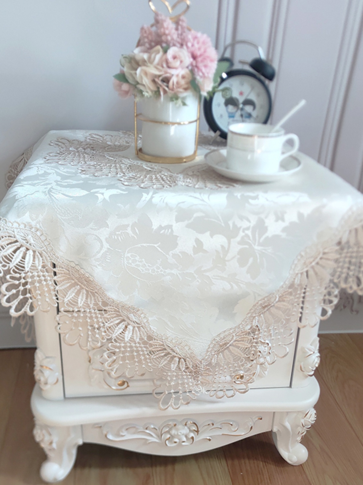 European Sle Bede Table Cover  - Embroidery Towel recension och pris