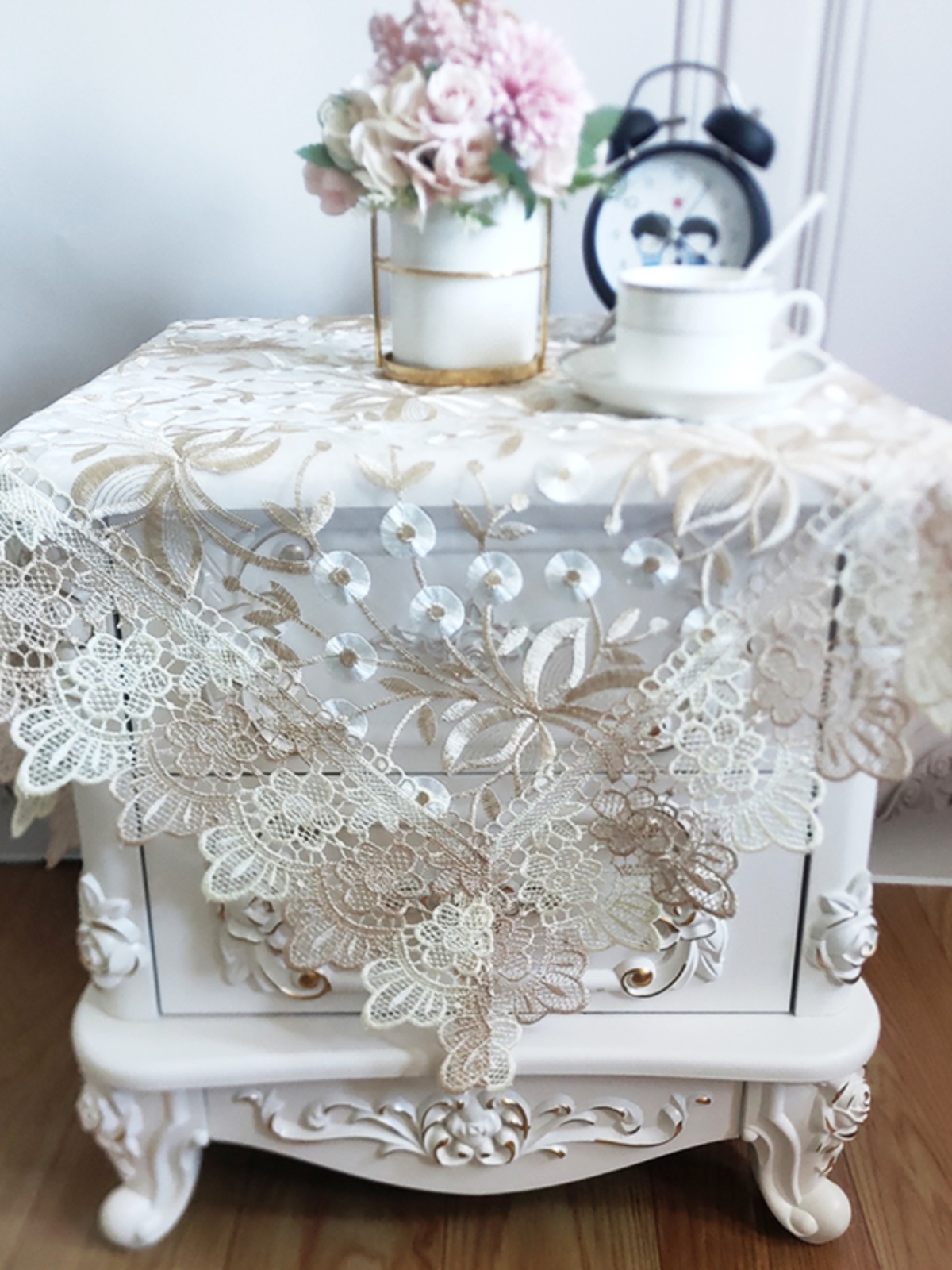 European Sle Bede Table Cover  - Embroidery Towel recension och pris