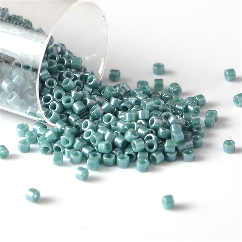 11/0 Japan Miyuki Delica Seed  - Embroidery Glass Beads recension och pris