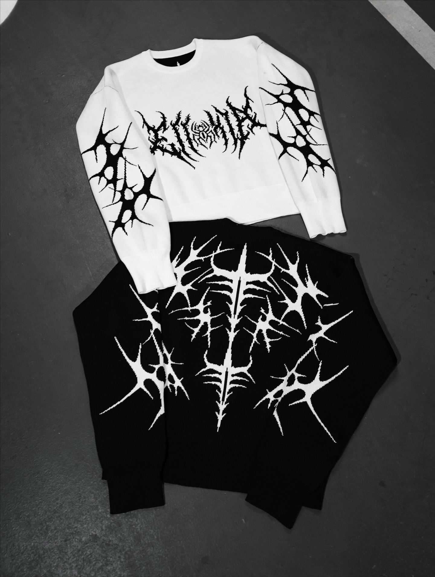 Women's Casual Punk Top Black  - Embroidery Fonts recension och pris