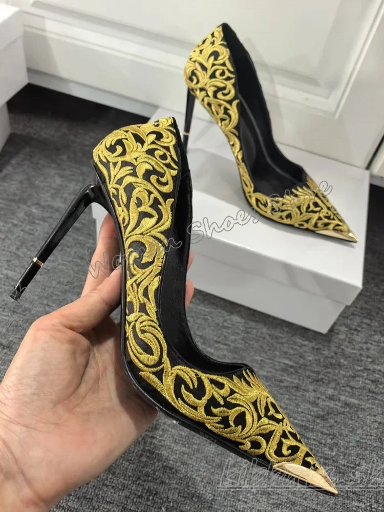 Embroidery Pumps Slip-On Mixed - Embroidery On Leather recension och pris