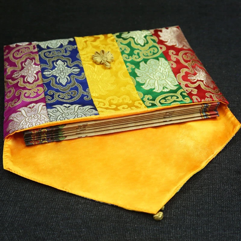 Colorful Buddhist Scripture St - Embroidery Fonts recension och pris
